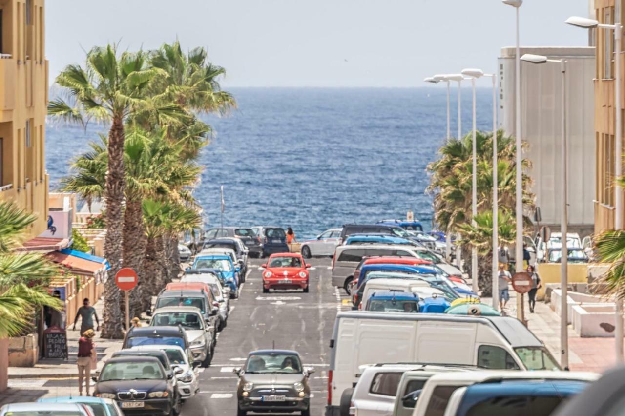 Riazor, El Medano Beach Apartment Luaran gambar